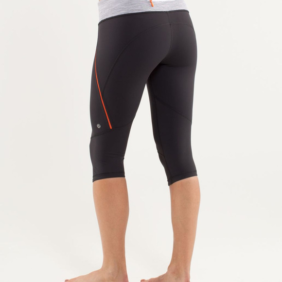 SALE!!! Lululemon Run: Excel Crop - Picture 6 of 8